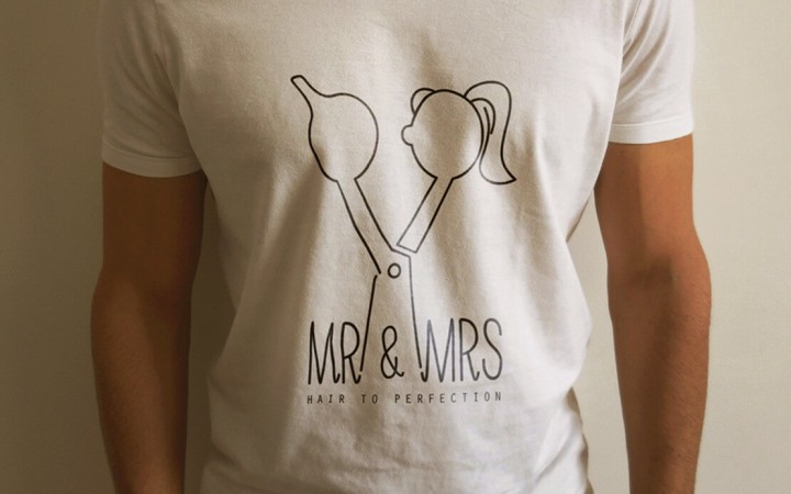 <span>Mr & Mrs <i>Branding, Logo Design</i></span>